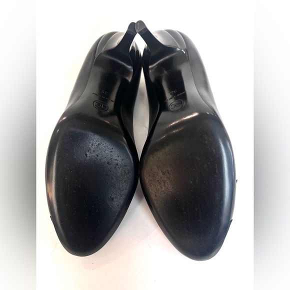Chanel round toe leather  pumps - Picture 9 of 10